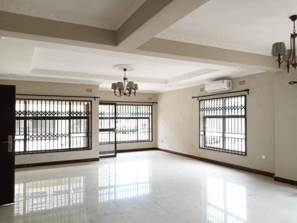 4-bedroom-apartment-in-makeni-near-cosmopolitan-mall-big-3