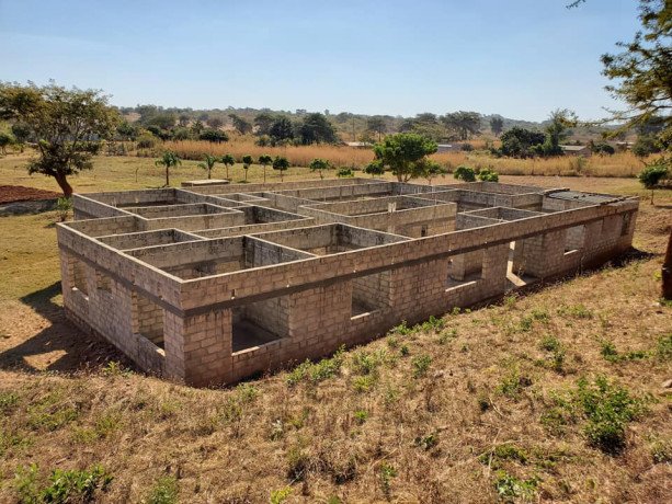 beautiful-4-bedroom-house-in-shimabala-big-7