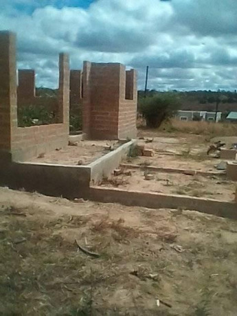 house-for-sale-in-njanse-area-choma-town-big-4