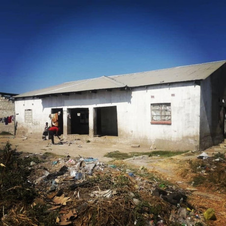 spacious-property-in-garden-park-big-2