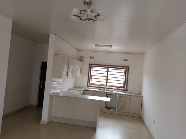 modern-2-bedroom-flat-for-rent-in-chalala-big-3