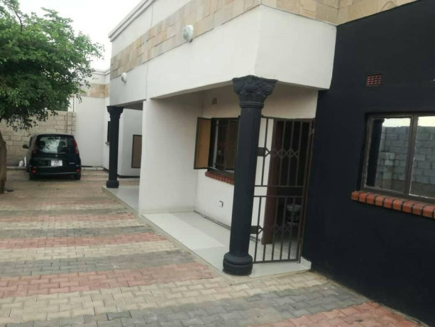 2-bedroom-cottage-in-libala-south-big-4