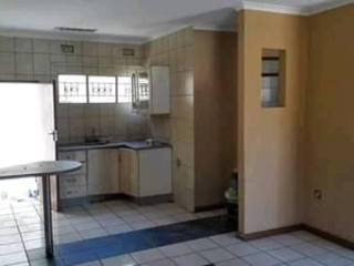 2-bedroom-house-for-rent-in-woodlands-chalala