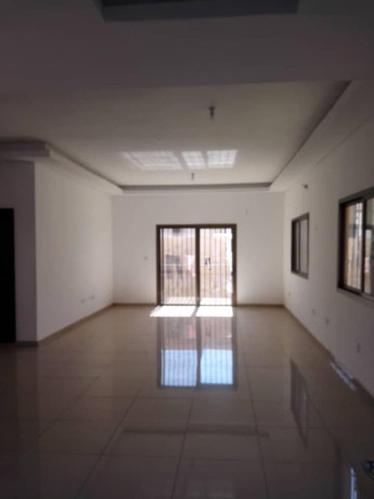modern-3-bedroom-msc-flats-for-rent-big-1