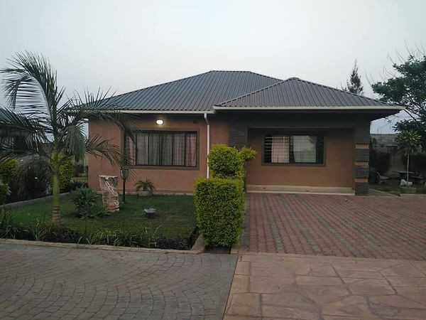 2-bedroom-house-for-rent-in-chalala-big-4