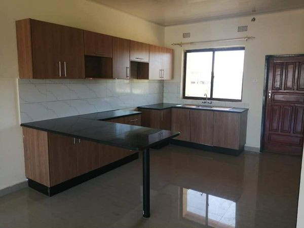 vacant-modern-upstairs-flat-for-rent-in-ibexhill-big-4