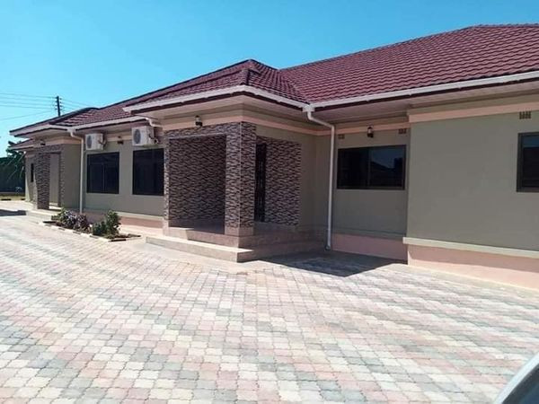 newly-built-3-bedroom-msc-flats-for-rent-in-chambavalley-big-9