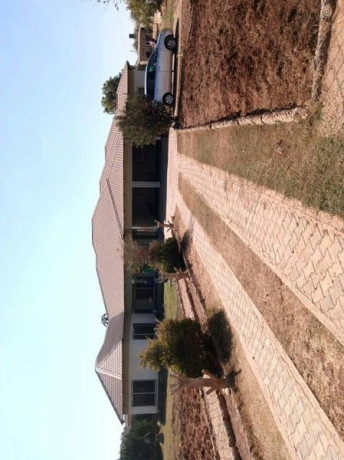 for-rent-5-bedroomed-house-in-chalala-big-8