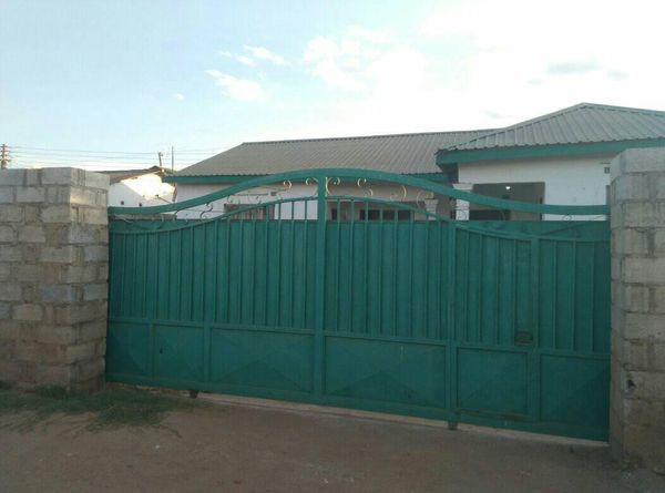 for-rent-3-bedroomed-x-2-flats-in-chamba-valley-big-4