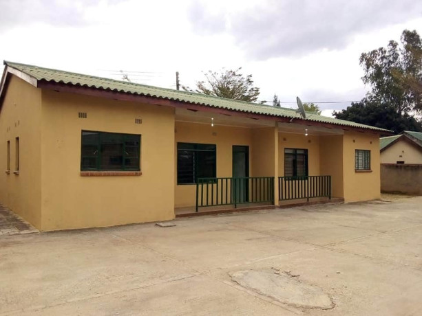 2-bedroom-flat-in-chelston-big-6