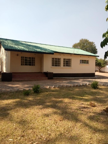 three-bedroom-stand-alone-house-in-woodlands-big-5