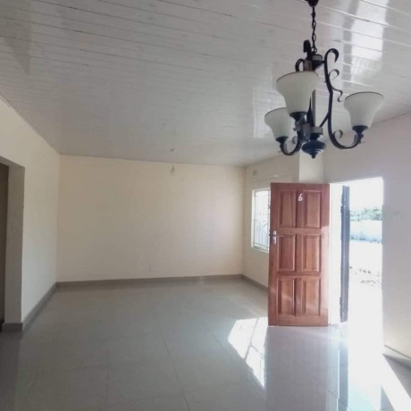 newly-built-2-bedroom-flats-in-ibex-hill-big-6