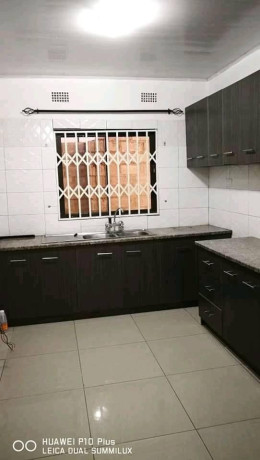 spacious-2-bedroom-flat-for-rent-in-chalala-big-0