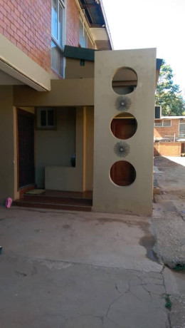 3-bedroom-furnished-flat-in-kabulonga-big-4