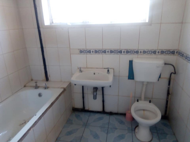 3-bedroom-house-with-separate-dining-and-sitting-rooms-big-2