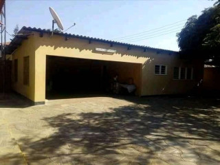 executive-modernised-msc-standalone-4-bedroom-house-for-rent