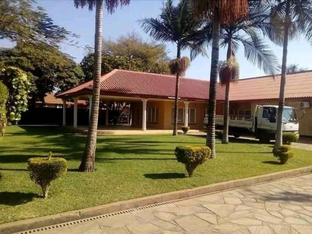 executive-modernised-msc-standalone-4-bedroom-house-for-rent-big-4