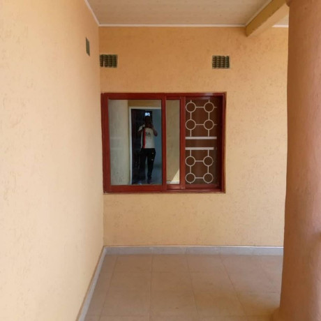 executive-1-bedroomed-flat-for-rent-off-ringroad-near-water-workslibala-south-big-0