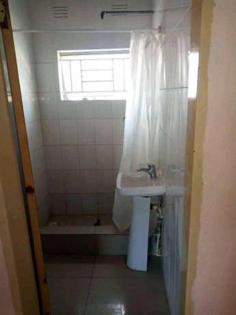 quick-rent-2-bedroom-flat-in-chilanga-west-big-3