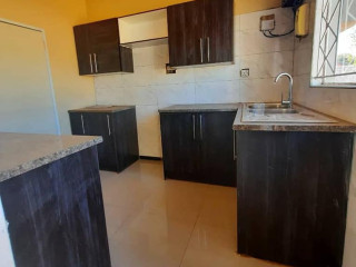 vacant-3-bedroom-house-in-woodlands-extension