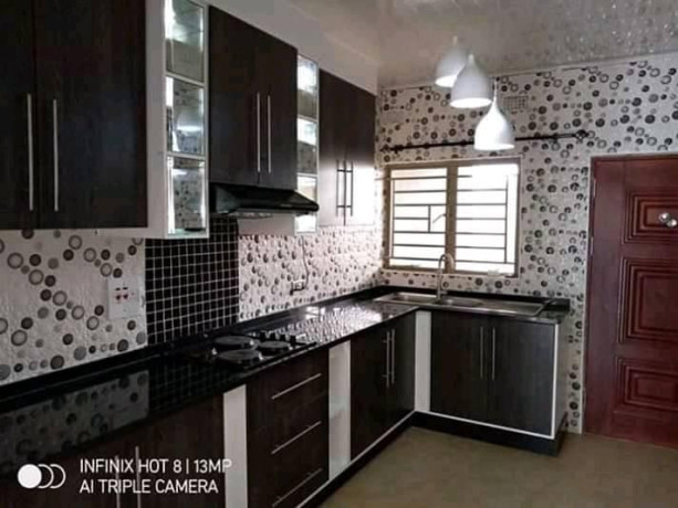 paved-yard-with-motorized-gate-and-borehole-water-big-4