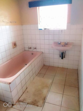 4-bedroom-standalone-house-in-woodlands-chalala-boulder-view-big-1