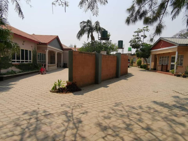 3-houses-for-sale-in-thornpark-big-3