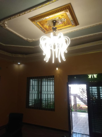 extravagant-mansion-in-prime-area-big-1