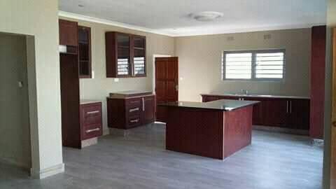 3-bedroom-flat-for-rent-in-waterfalls-big-5