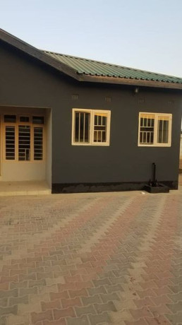 2-bedroom-flat-for-rent-big-6