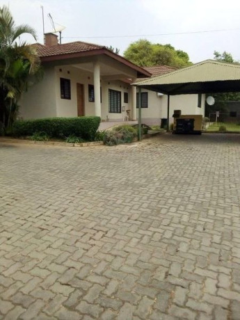 kabulonga-town-house-big-8