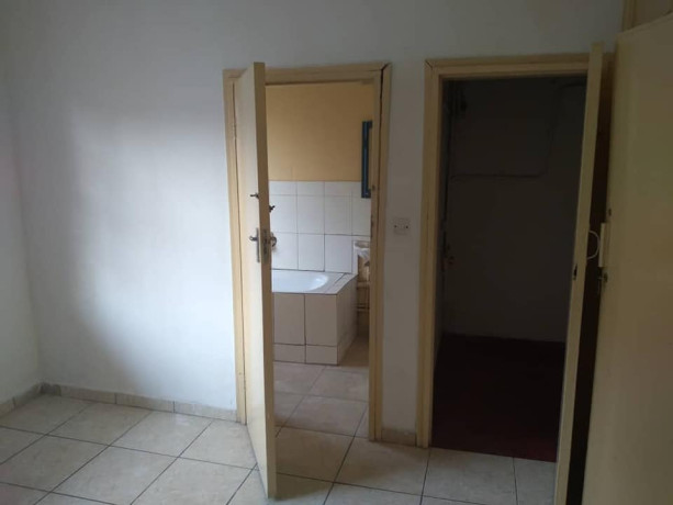 1-bedroom-flat-in-rhodes-park-big-3