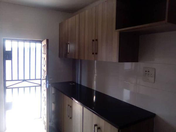 vacant-2-bedroomed-flat-for-rent-in-kamwala-south-big-5