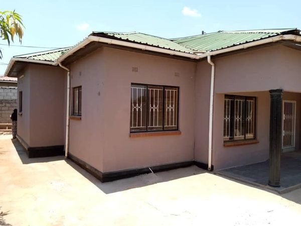 chelstone-obama-3-bedroom-house-for-sale-big-5