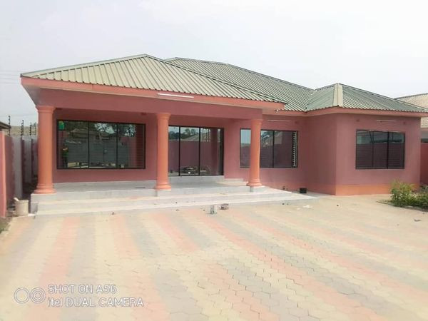 house-and-plots-for-sale-in-lusaka-big-4