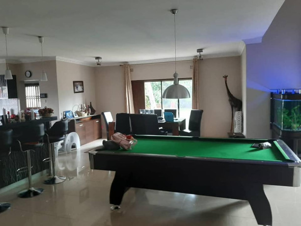 beautiful-house-in-meanwood-ibex-big-3