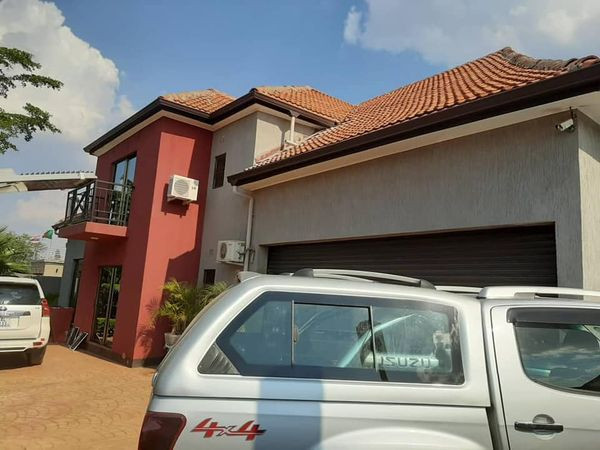 beautiful-house-in-meanwood-ibex-big-6