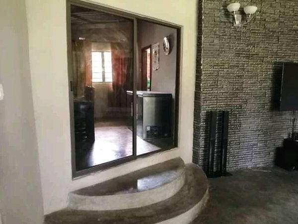 3-bedroom-property-with-25-acres-of-land-big-4