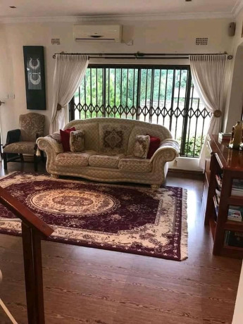 double-storey-house-in-phi-for-sale-big-2