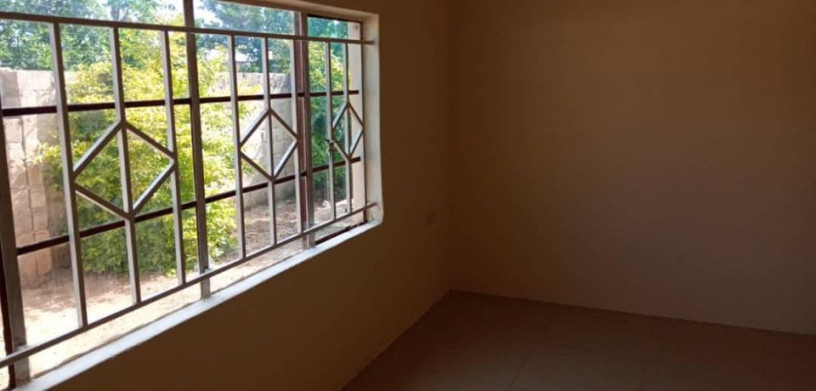 flat-for-sale-in-prime-residential-area-big-4