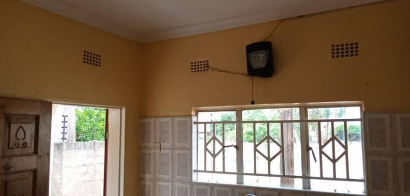 flat-for-sale-in-prime-residential-area-big-8