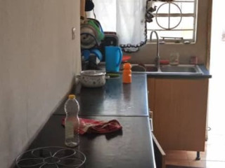 neat-house-on-title-deed-for-sale