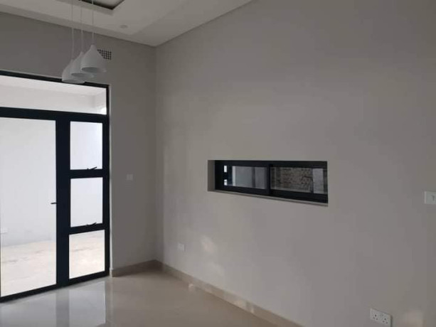 executive-3-bedroom-apartments-for-sale-in-ibex-hill-big-0