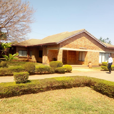 4-bedroomed-executive-house-for-sale-in-woodlands-chalala-boarderview-big-6