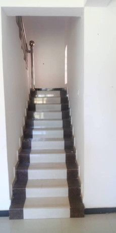 spacious-3-bedroom-duplex-flat-in-avondale-big-5