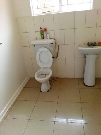 neat-2-bedroom-flat-in-woodlands-borderview-big-1