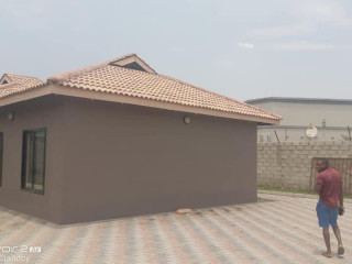 modern-2-bedroom-flat-in-foxdale