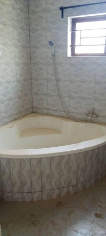 newly-built-spacious-2-3-bedroom-flats-in-chalala-big-3