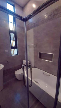 ibex-meanwood-executive-three3bed-newly-built-apartments-in-a-complex-big-3