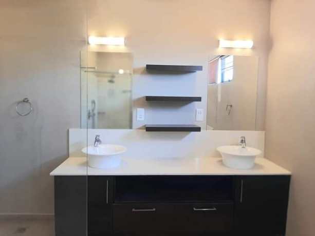 executive-three-bedroom-house-in-kabulonga-sunningdale-big-3